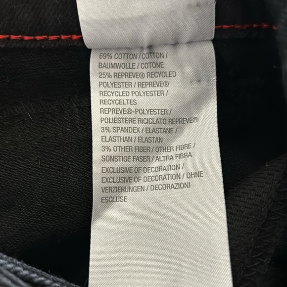 Peace Love World Jeans - Picture 7 of 7